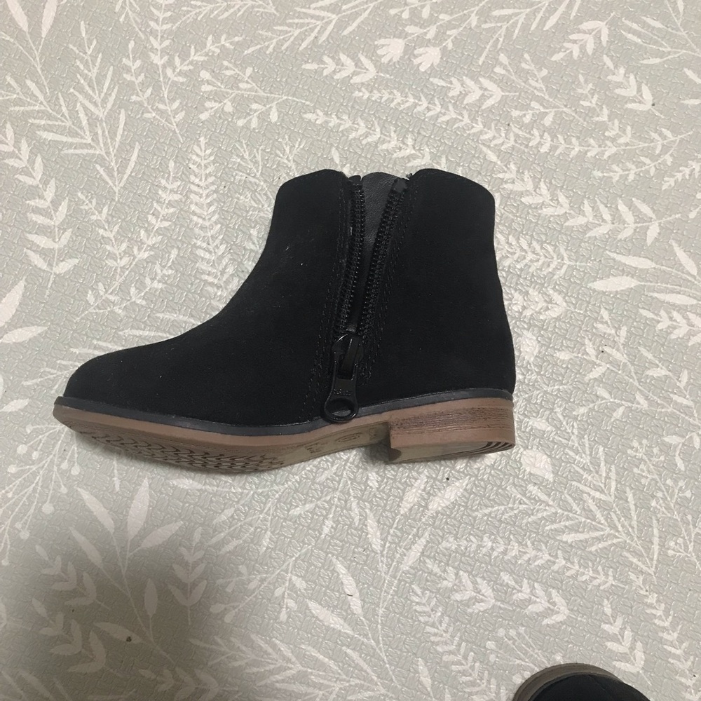 Cat & Jack Booties Size Toddler 6